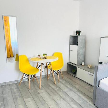 Miha Modern And Central Apartament อาราด ภายนอก รูปภาพ